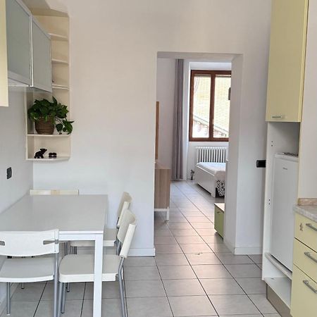Sawasdee 37 Apartment Монца Екстериор снимка